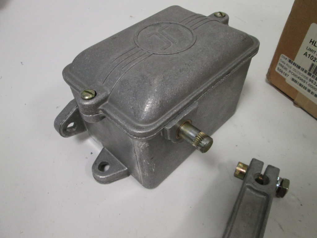 Joslyn Clark HLD3 NSFP **GENUINE** SYLVANIA