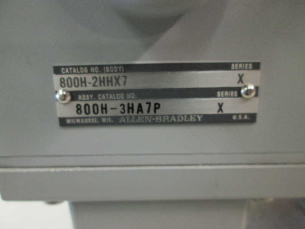 Allen Bradley 800H3HA7P NSNP **GENUINE** AB 800H 3HA7P