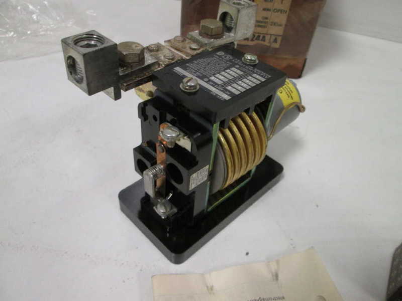 Allen Bradley 810A24A NSFP * GENUINE * AB 810 A24A