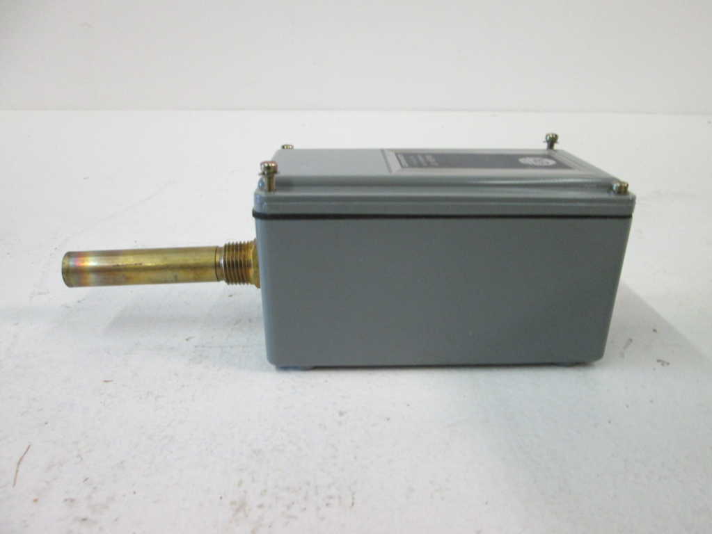 Allen Bradley 837V3J NSFP * GENUINE * AB 837 V3J