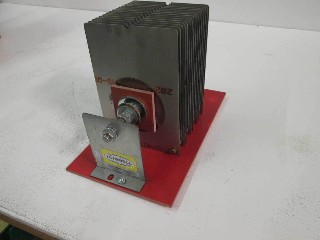 Hubbell HC03009040 NSNP **GENUINE**