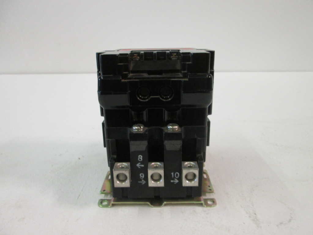 Square D 8903SQO2V04 NSNP **GENUINE** 8903 SQO2 V04 Schneider Telemecanique