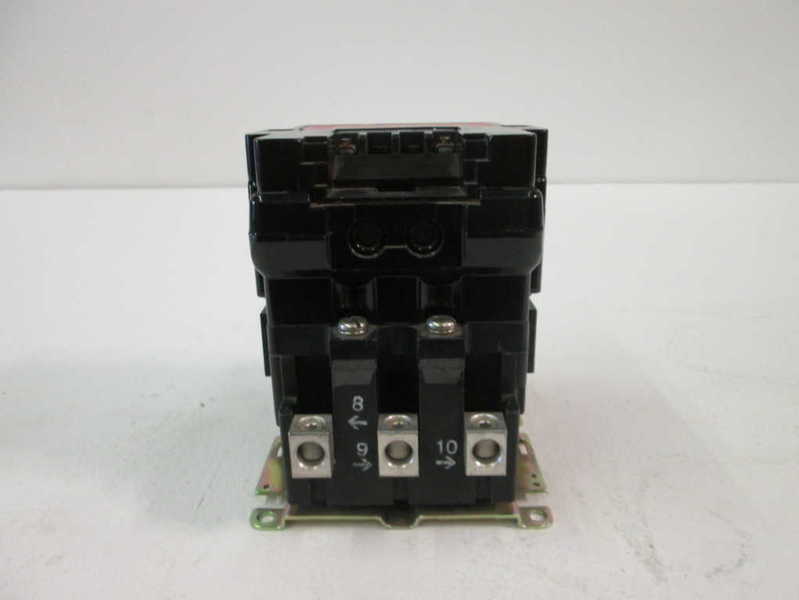 Square D 8903SQO2V04 NSNP * GENUINE * 8903 SQO2 V04 Schneider Telemecanique