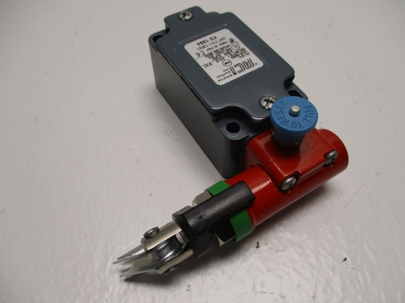 ADVANCE CONTROLS FD1884 NSMP