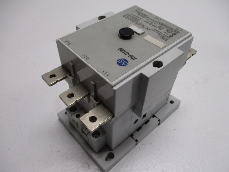 ALLEN BRADLEY 100-D180 SER. A UNMP
