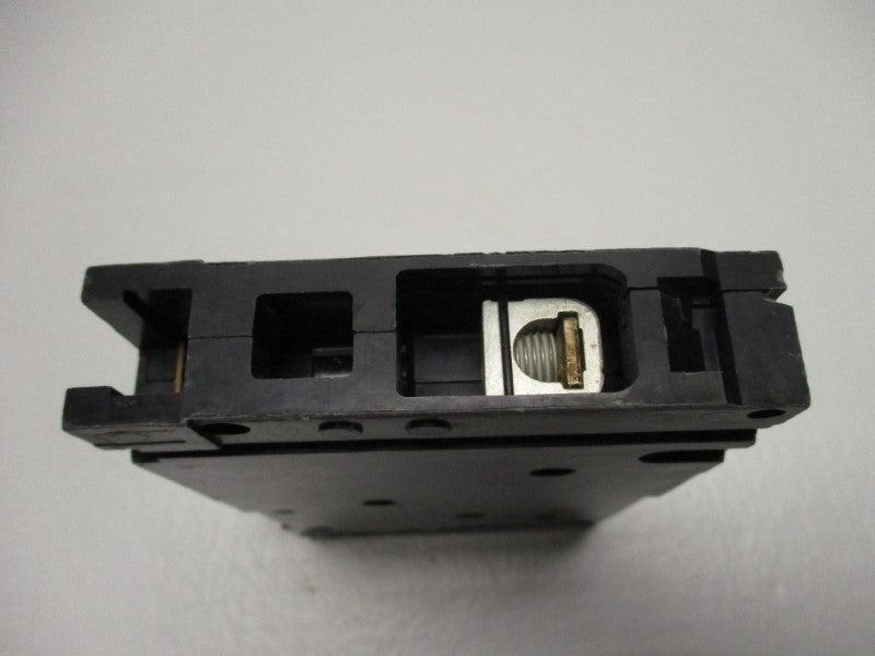 SIEMENS ED41B030 CIRCUIT BREAKER 30A 277VAC (AS PICTURED) NSNP