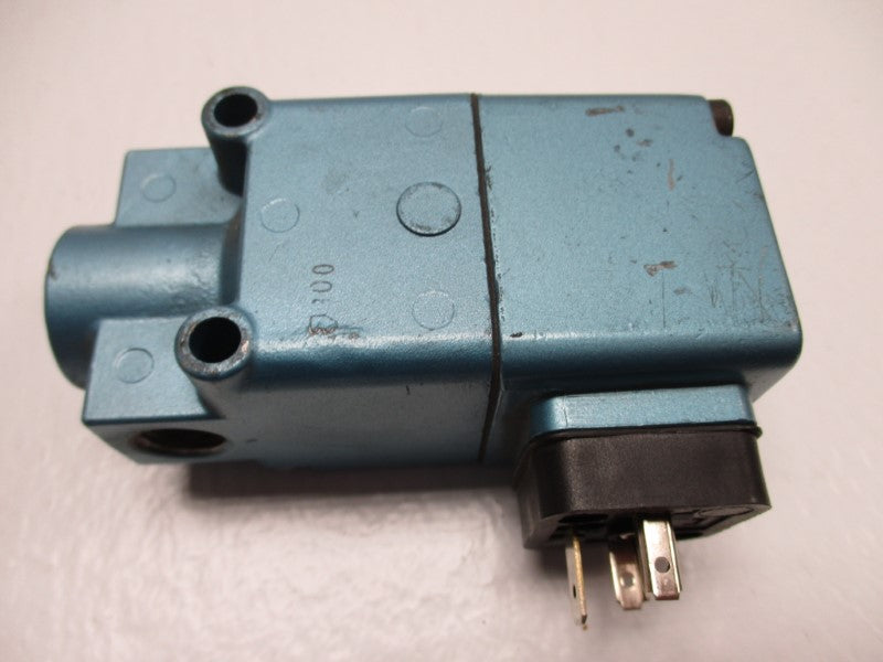 MAC 225B-111JA 120VAC UNMP