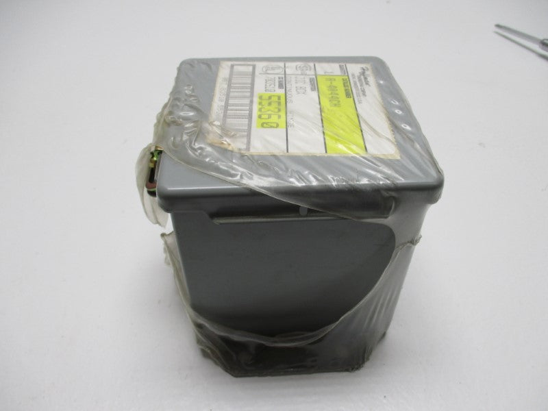 HOFFMAN A-4044CH * NEW IN ORIGINAL PACKAGE *