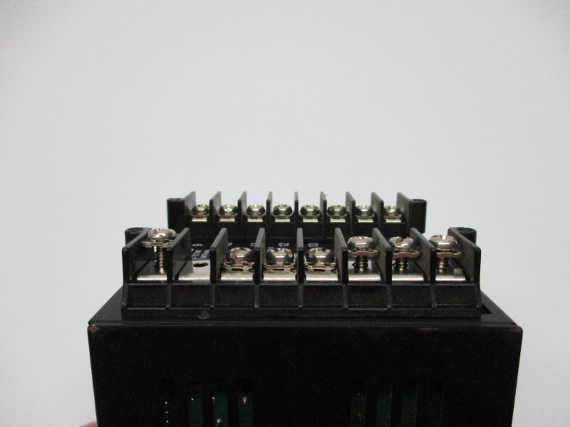HONEYWELL DC230B-CO-0A-10-000P000-00-0 UNMP