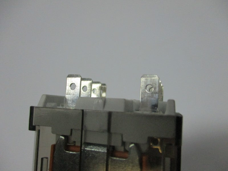 INDUSTRIAL SPARE PART 700-HB32A1 SER. E 120VAC UNMP