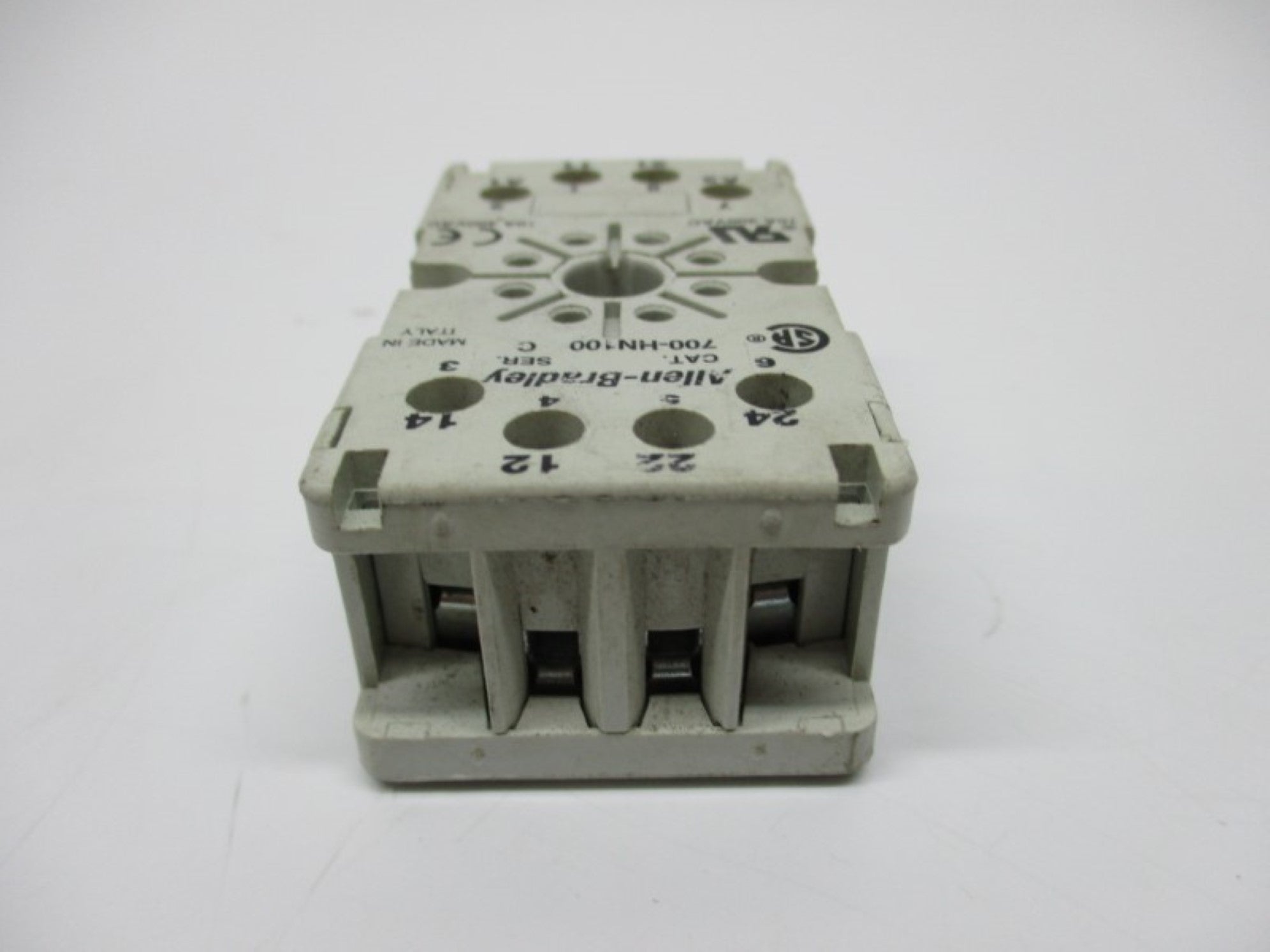 ALLEN BRADLEY 700-HN100 SER. C UNMP