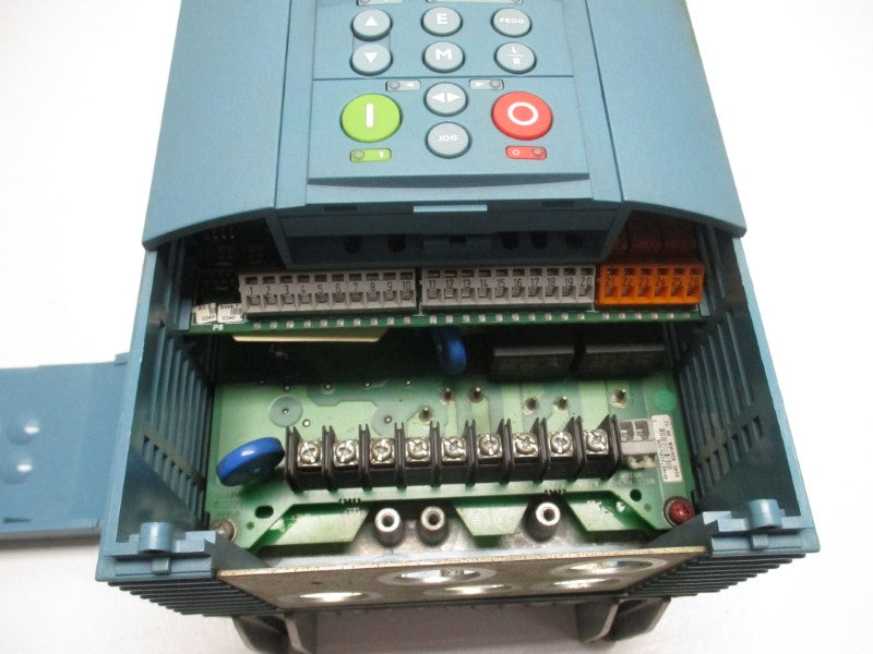 EUROTHERM 690PB/0022/400/3/0/0021/US/0/0/0/0/0 UNMP