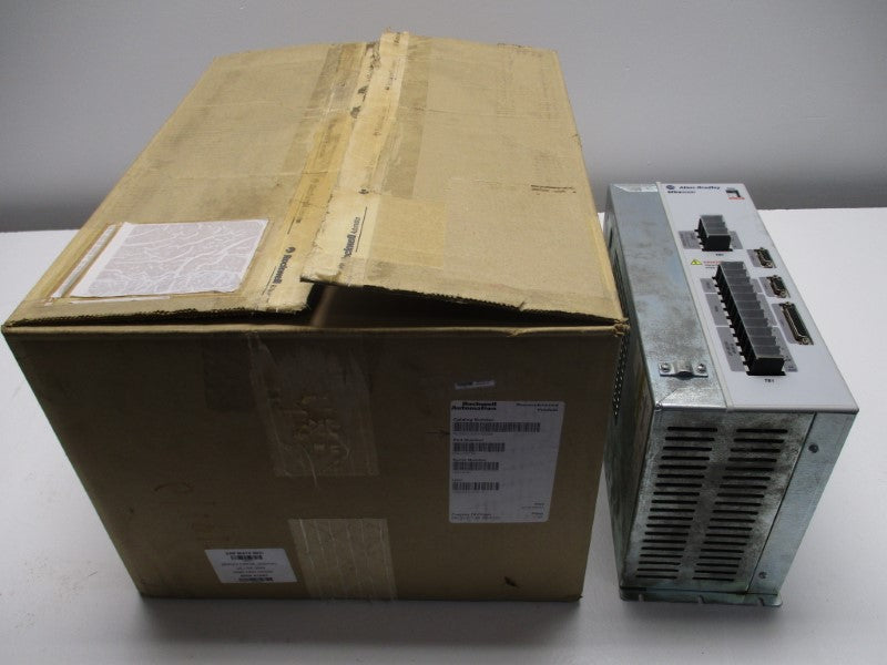 ALLEN BRADLEY 2098-DSD-HV050 SER. B F/W 1.60  REMAN