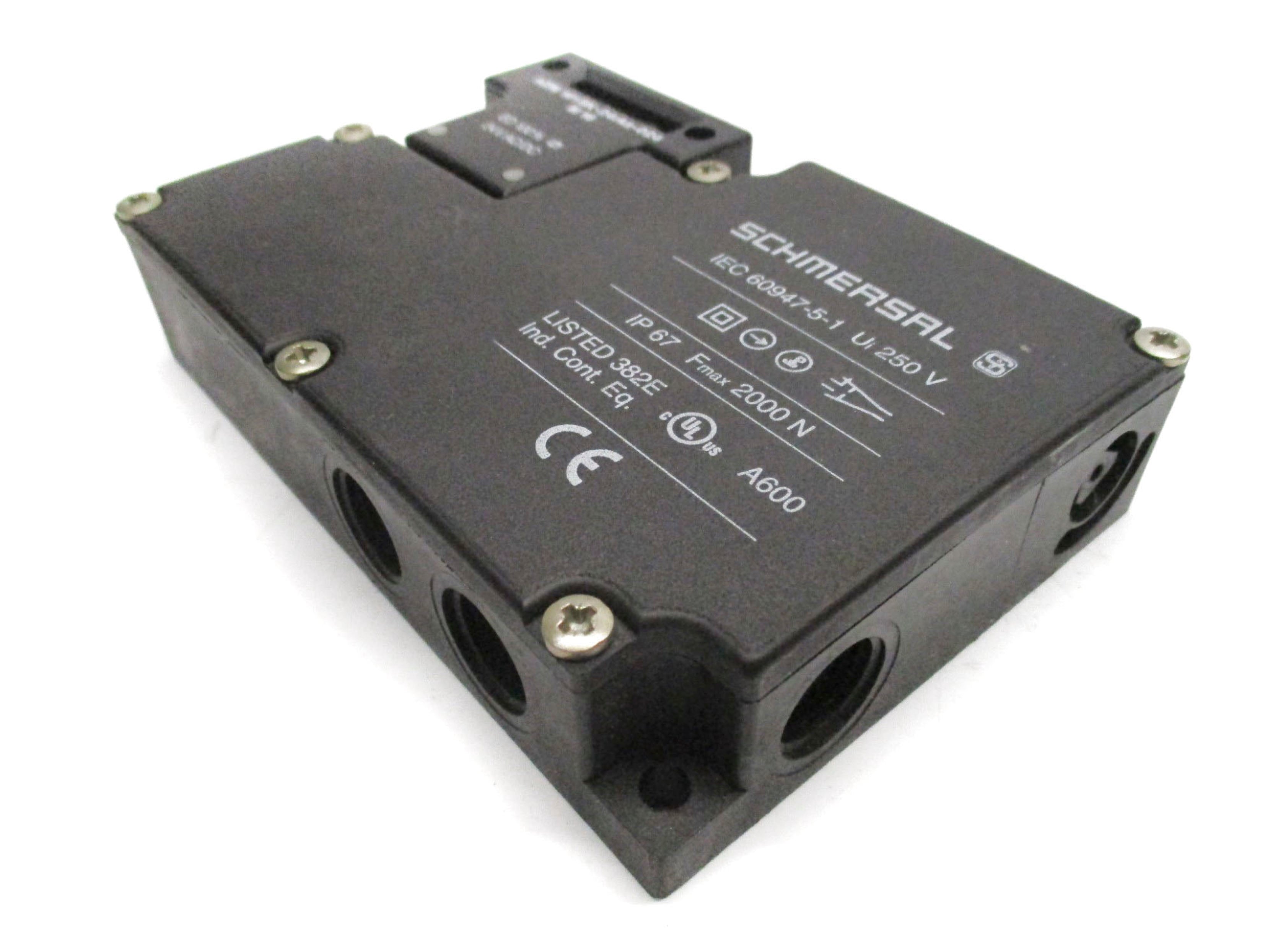 SCHMERSAL AZM-161SK-24RKA-024 -M16 NSNP