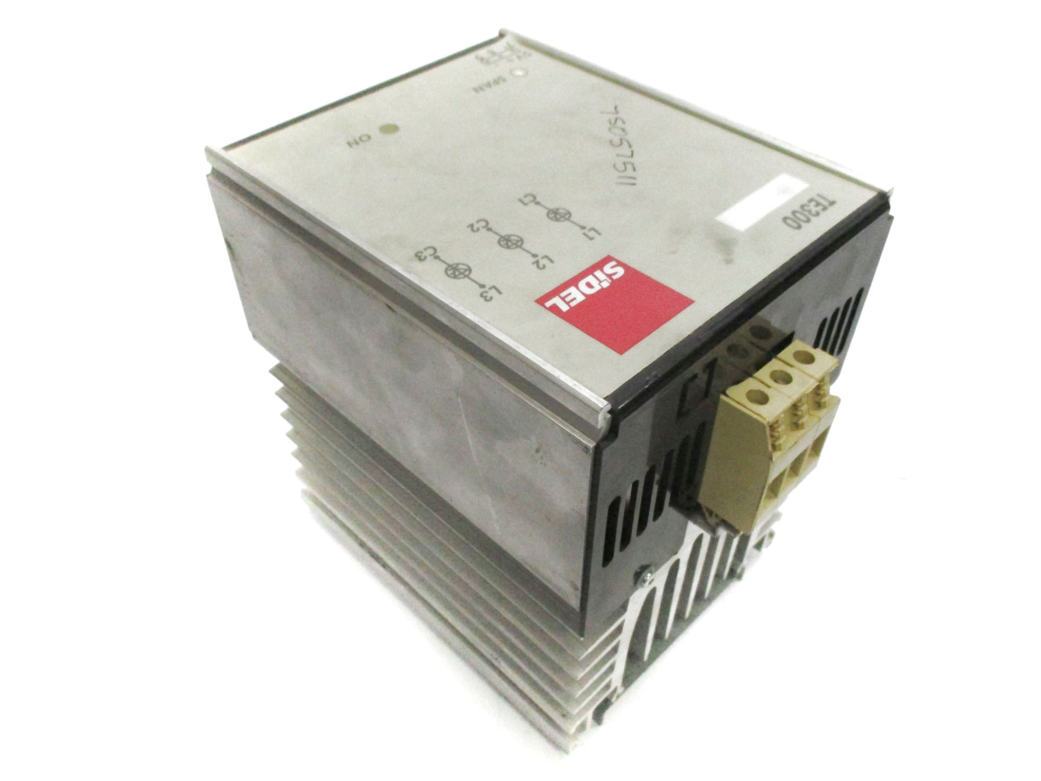 EUROTHERM TE30040A/415V/000/0V5/SCA/4S/DIN/FRA/-/NOFUSE/99/(604)/00 UNMP