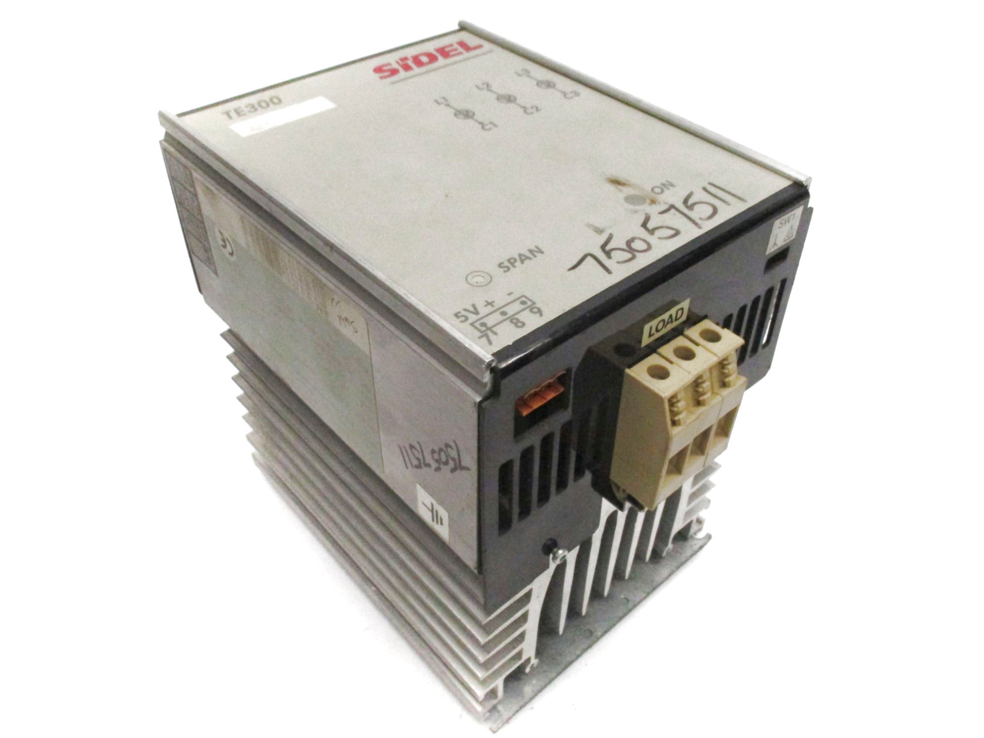 EUROTHERM TE300/40A/415V/000/0V5/SCA/4S/DIN/FRA/99/(601)/00 UNMP