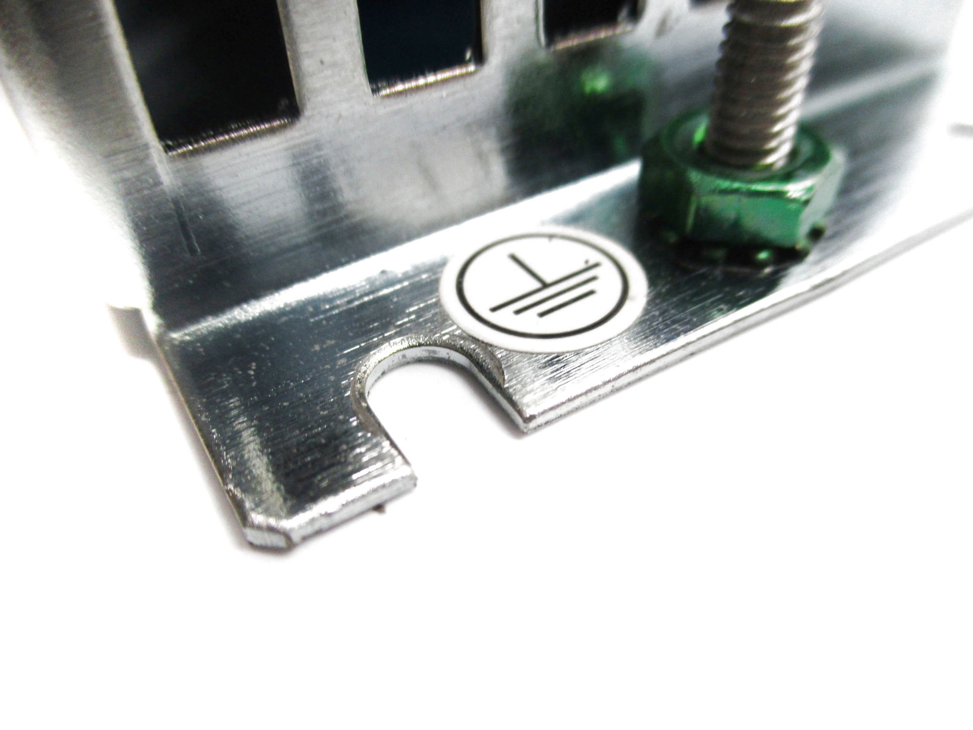 ALLEN BRADLEY 2097-V32PR2-LM SER. A  F/W 1.57 UNMP