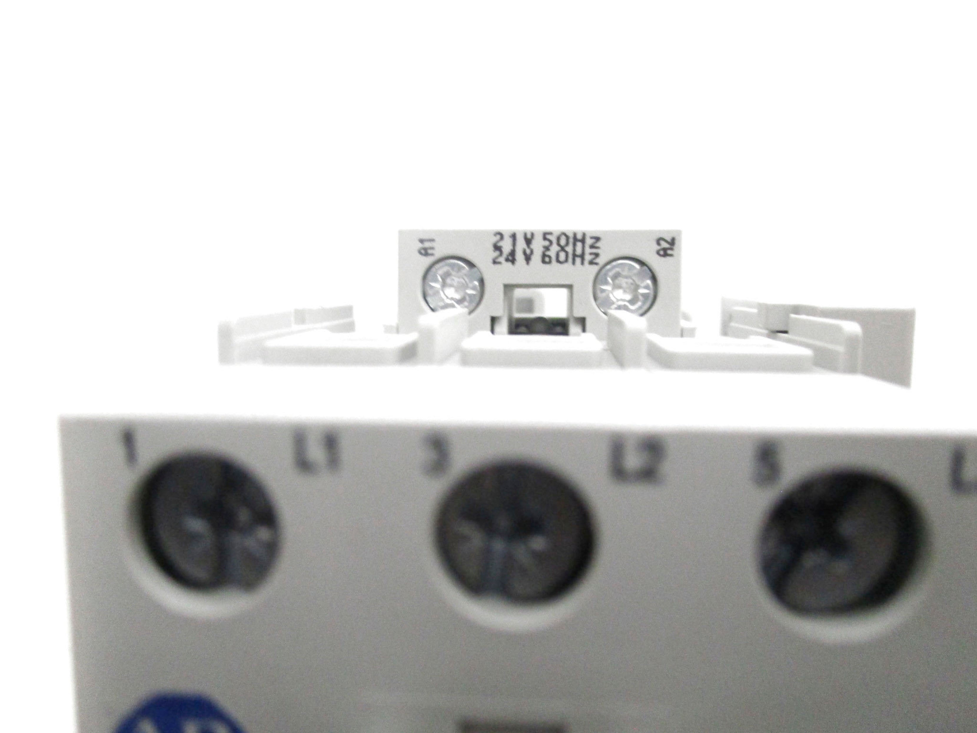 ALLEN BRADLEY 100-C37J10 SER. C 24V (BR/WH) NSMP