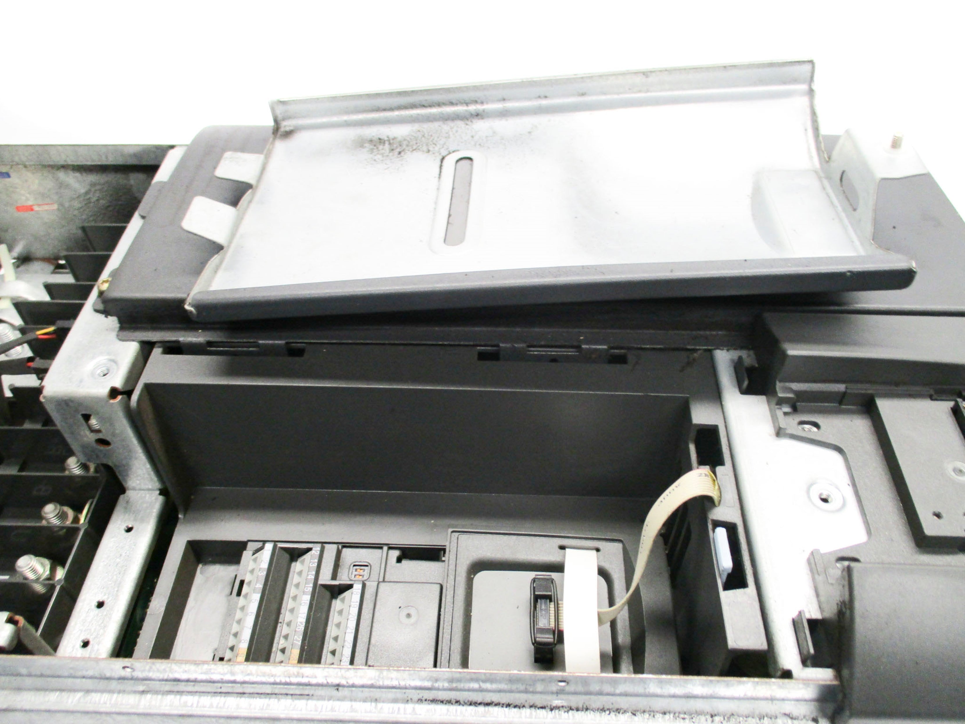 SIEMENS 6SE6440-2UD32-2DA1 (AS PICTURED) UNMP