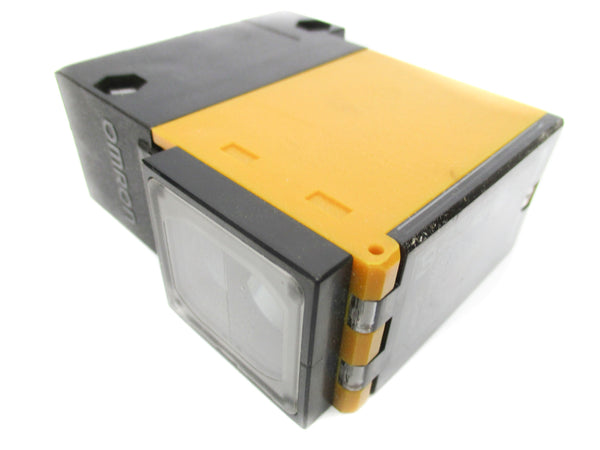 OMRON E3B2-R5M4-US 24-240VAC NSMP