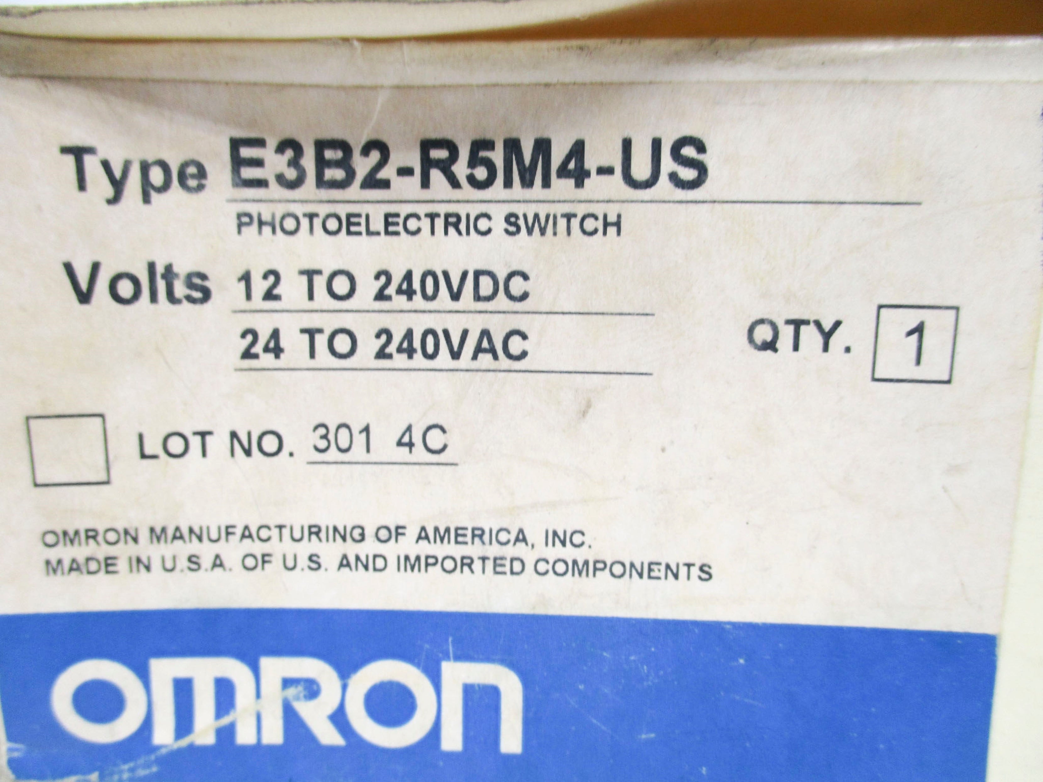 OMRON E3B2-R5M4-US 24-240VAC NSMP