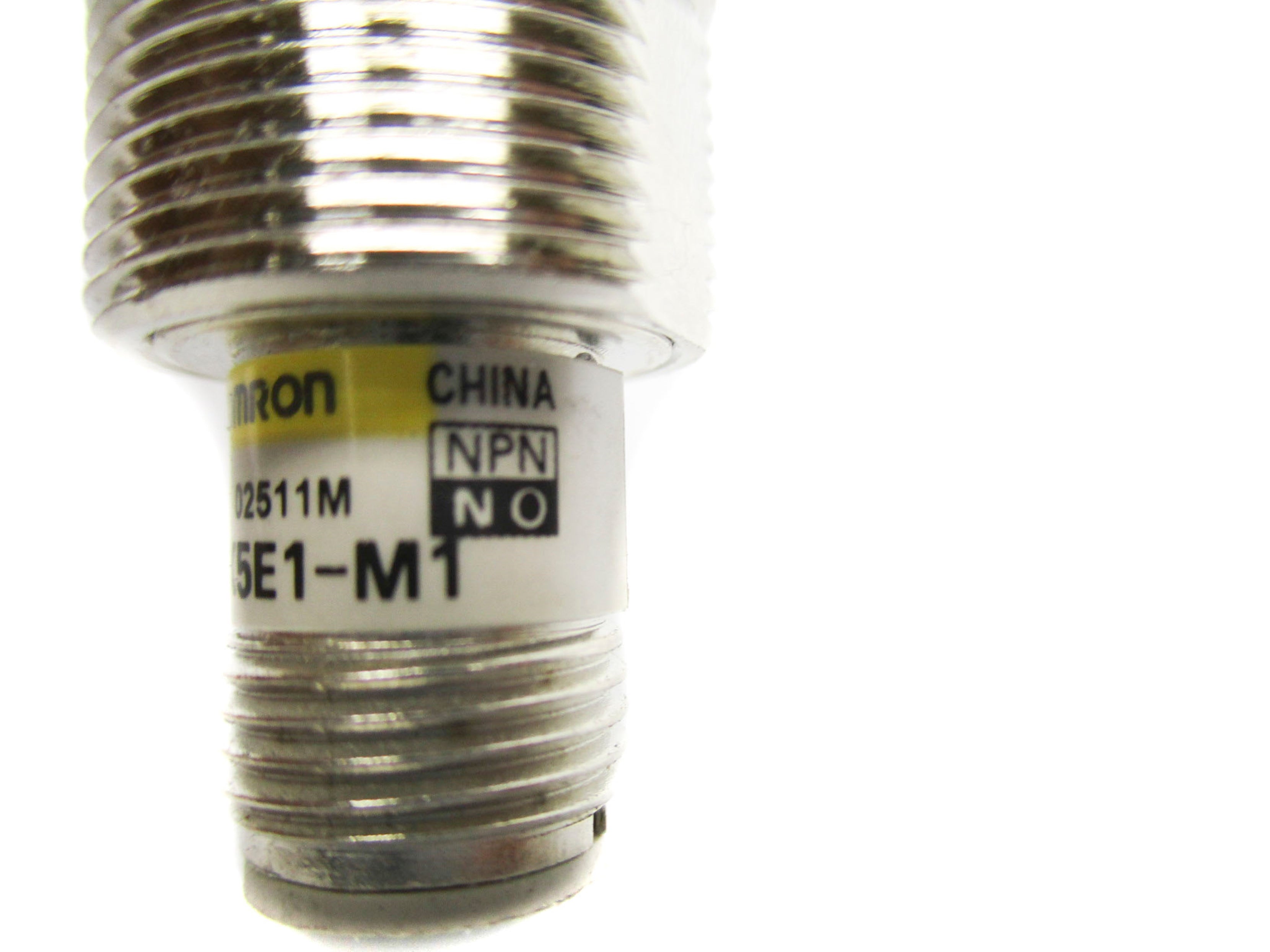 OMRON E2E-X5E1-M1 12-24VDC NSNP