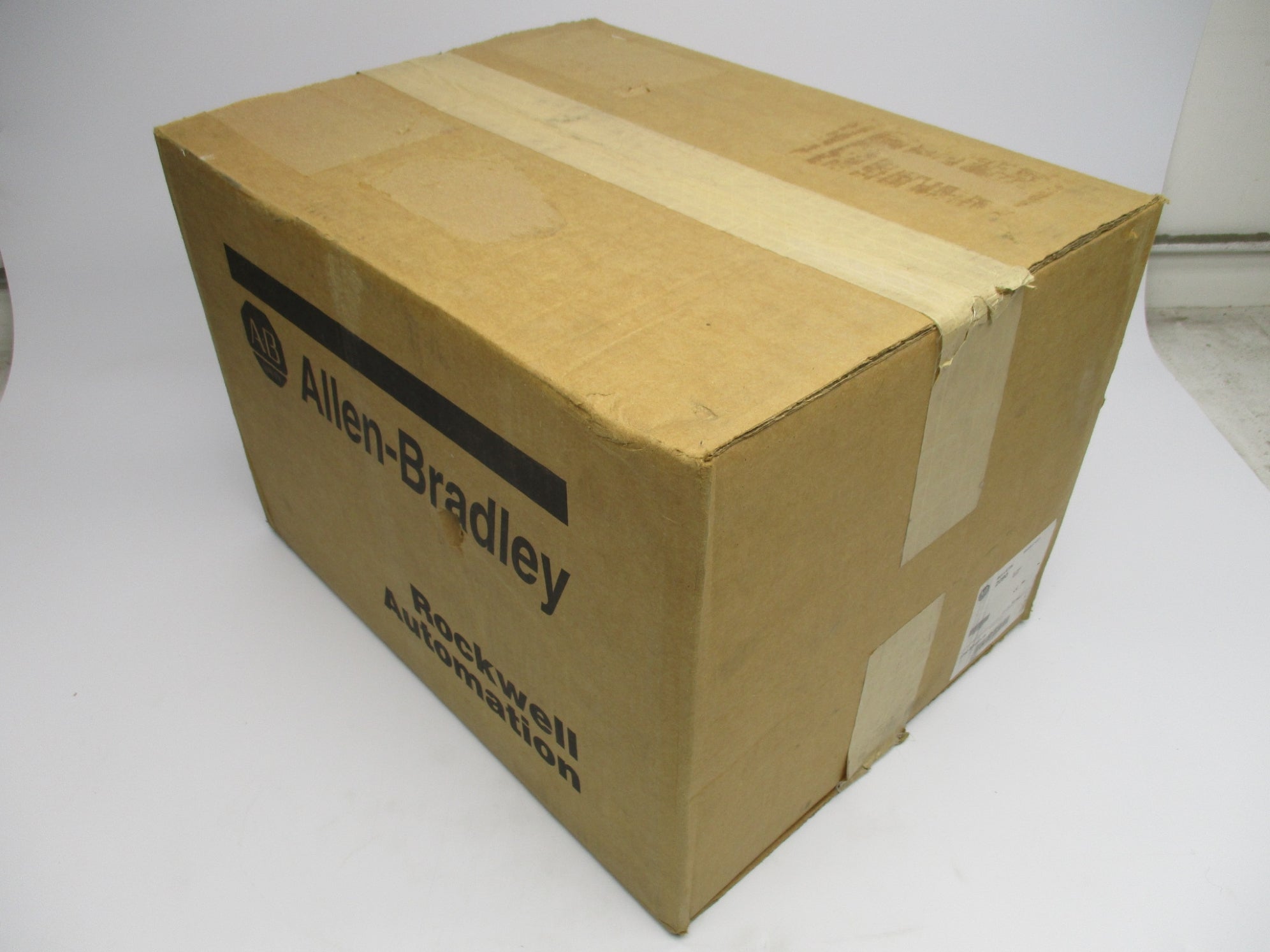 ALLEN BRADLEY 2090-SR040-18 SER. A NSFS