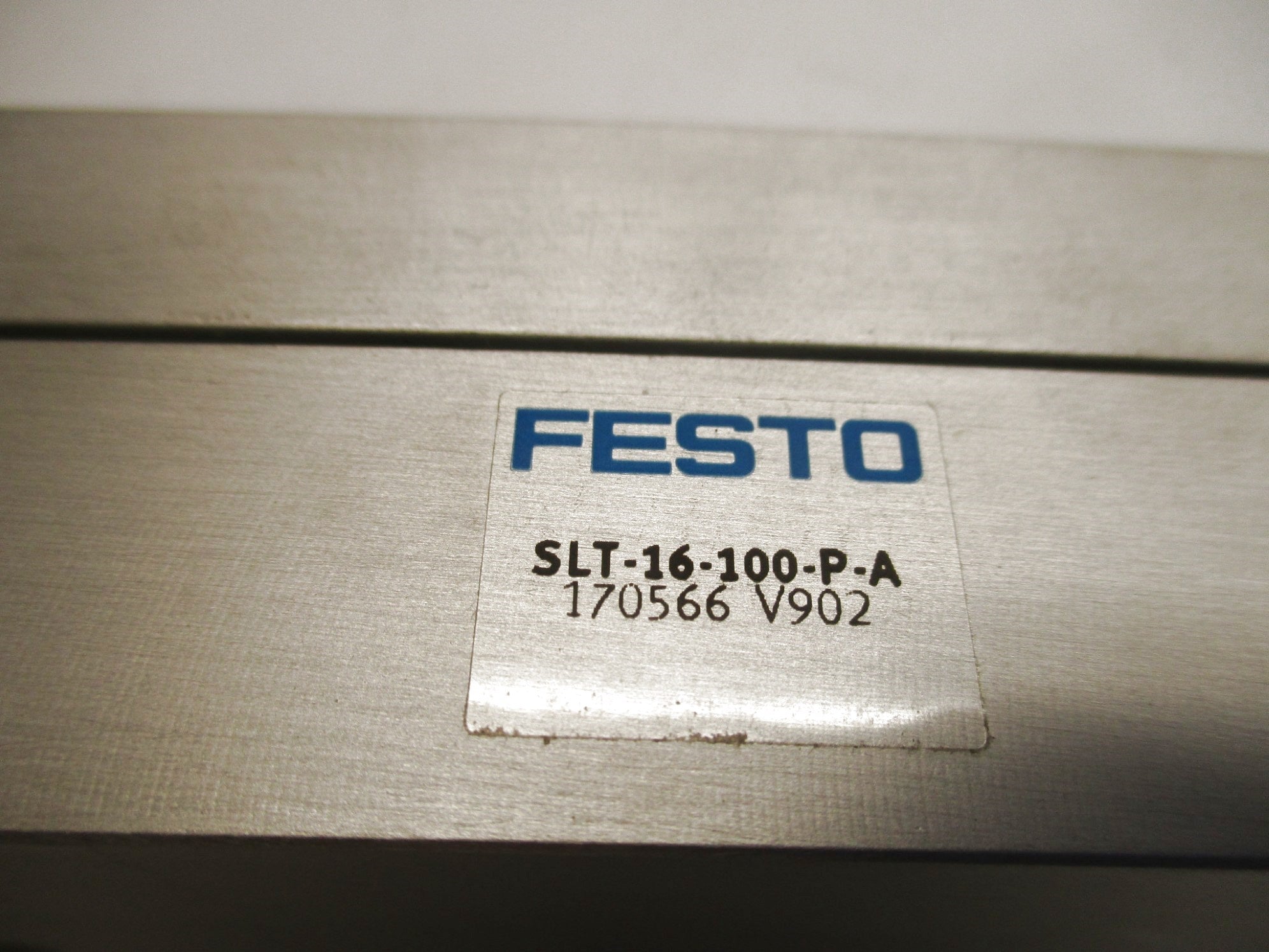 FESTO SLT-16-100-P-A NSMP