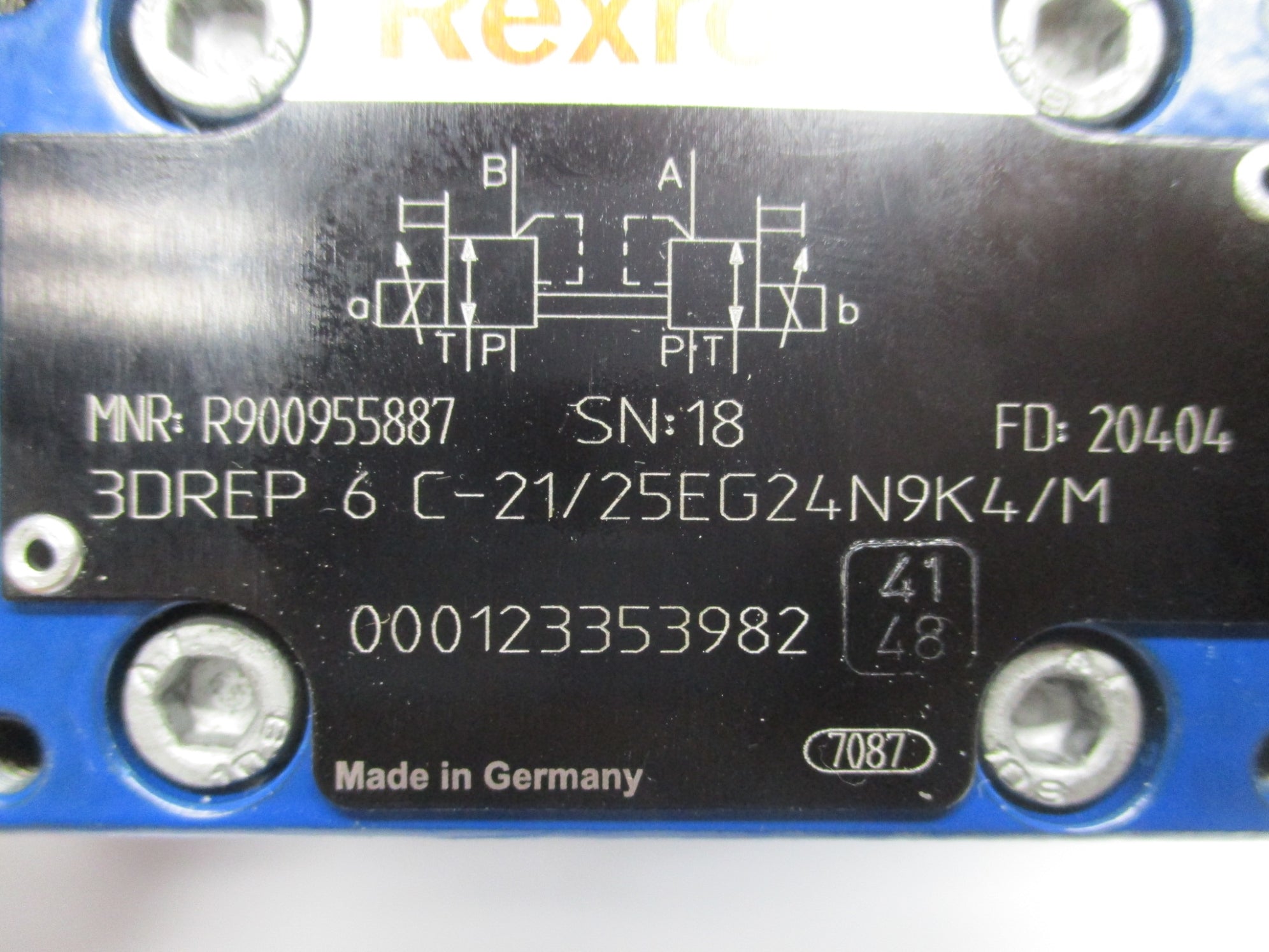 REXROTH R900975790 4WRZ10W85072/6EG24N9ETK4/M NSNP