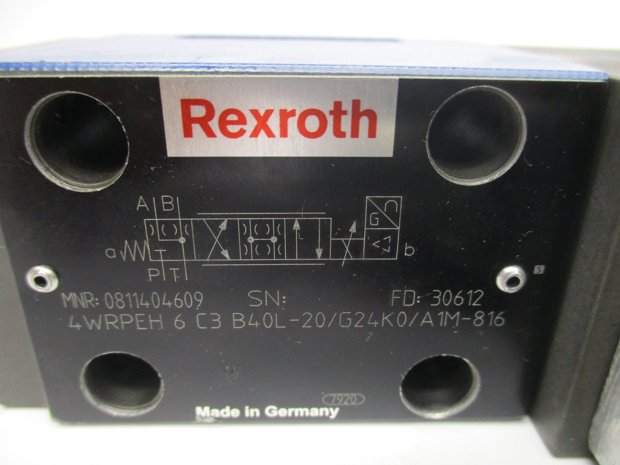 REXROTH 0811404609 4WRPEH6C3B40L-20/G24K0/A1M816 24V NSNP