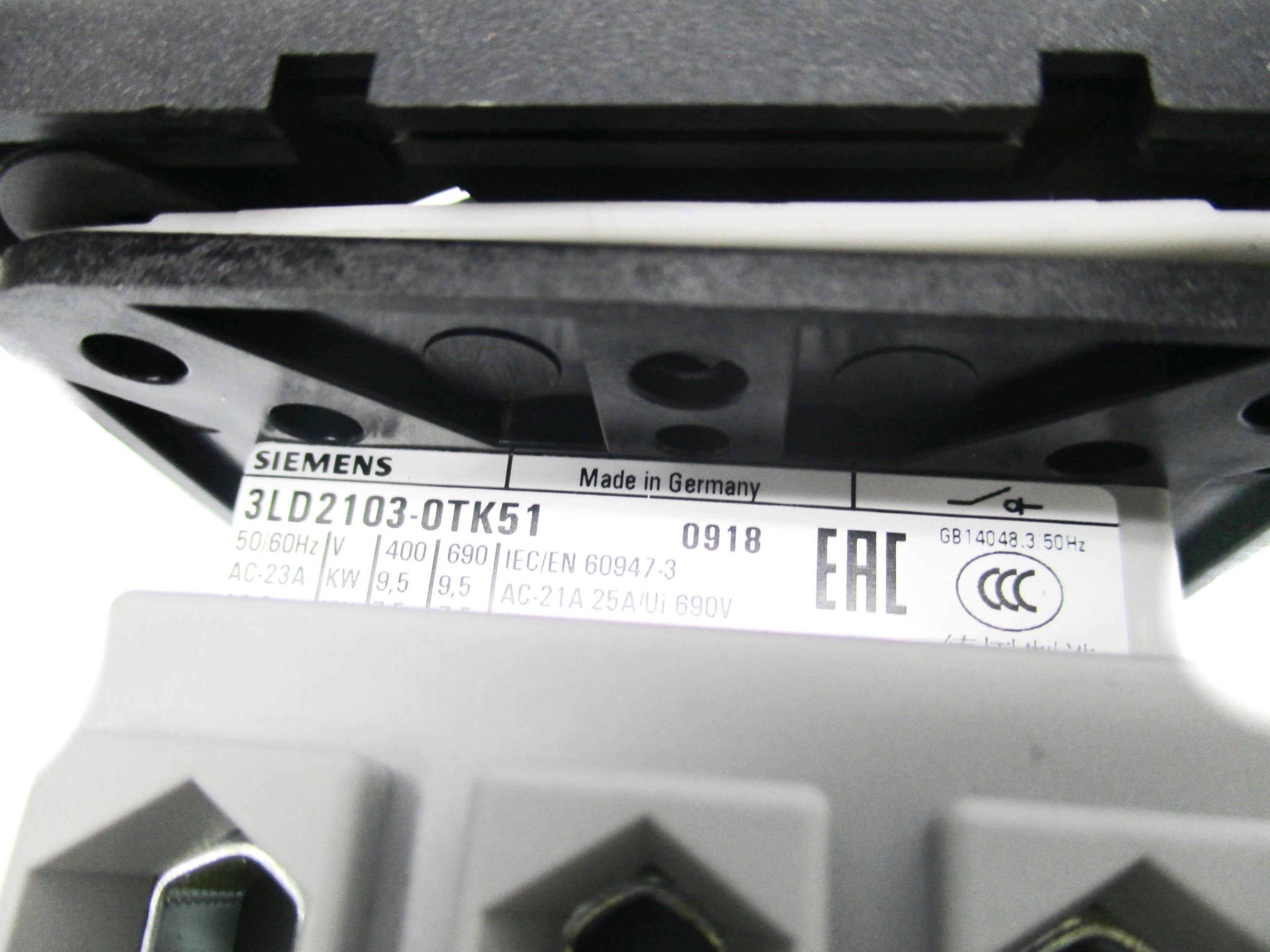 SIEMENS 3LD2103-0TK51 (AS PICTURED) NSMP