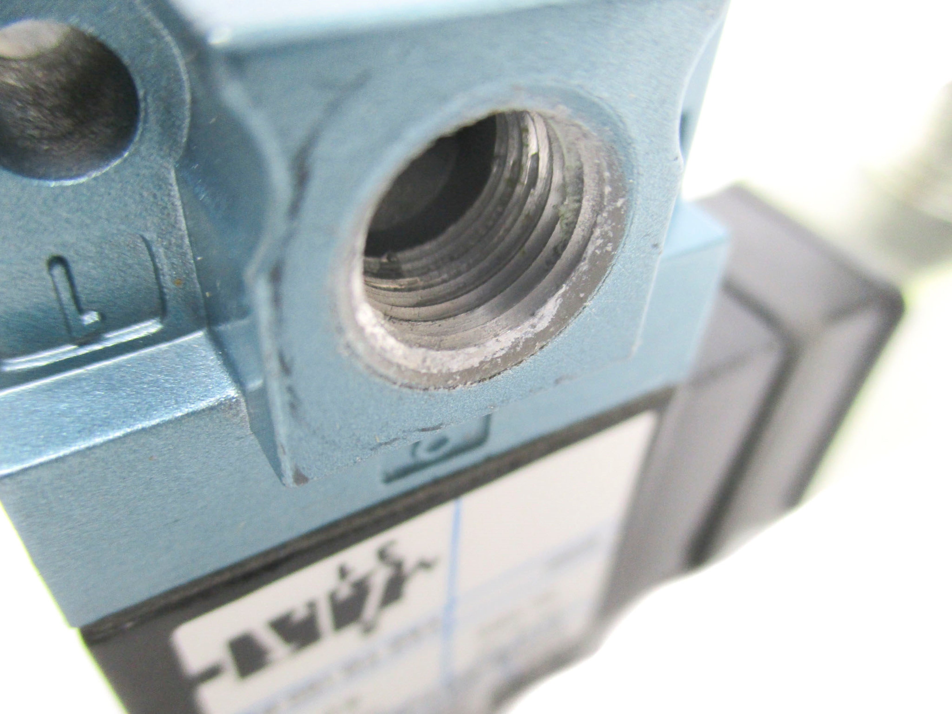MAC 111B-501JD 24VDC 150PSI UNMP