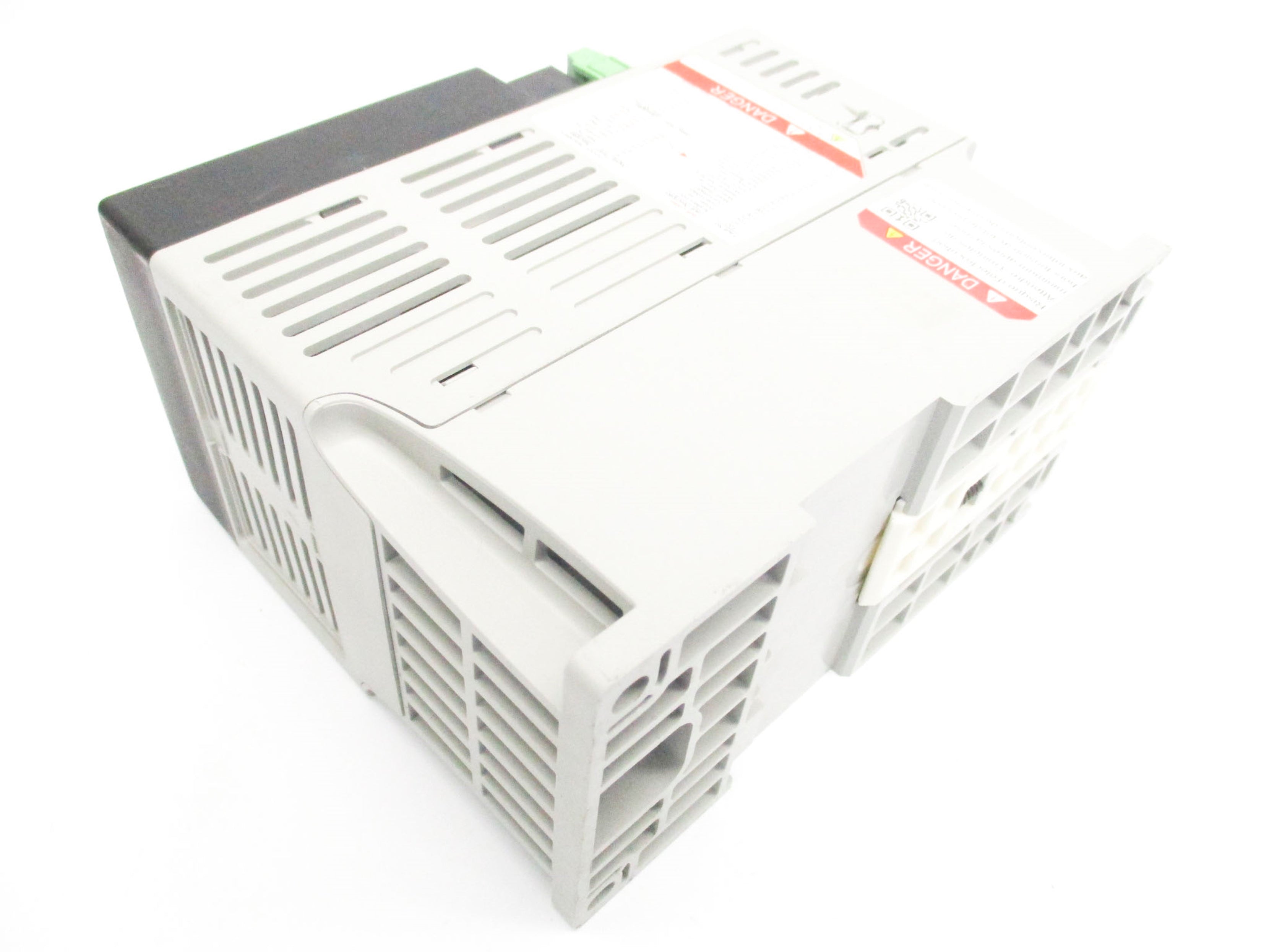 ALLEN BRADLEY 22A-D4P0N104 SER. A F/W 6.01 (AS PICTURED) UNMP