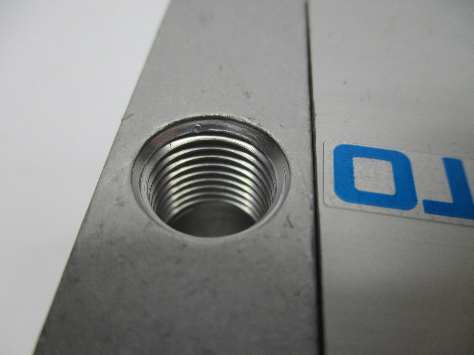 FESTO ADVU-100-25-P-A 156580 10BAR NSNP