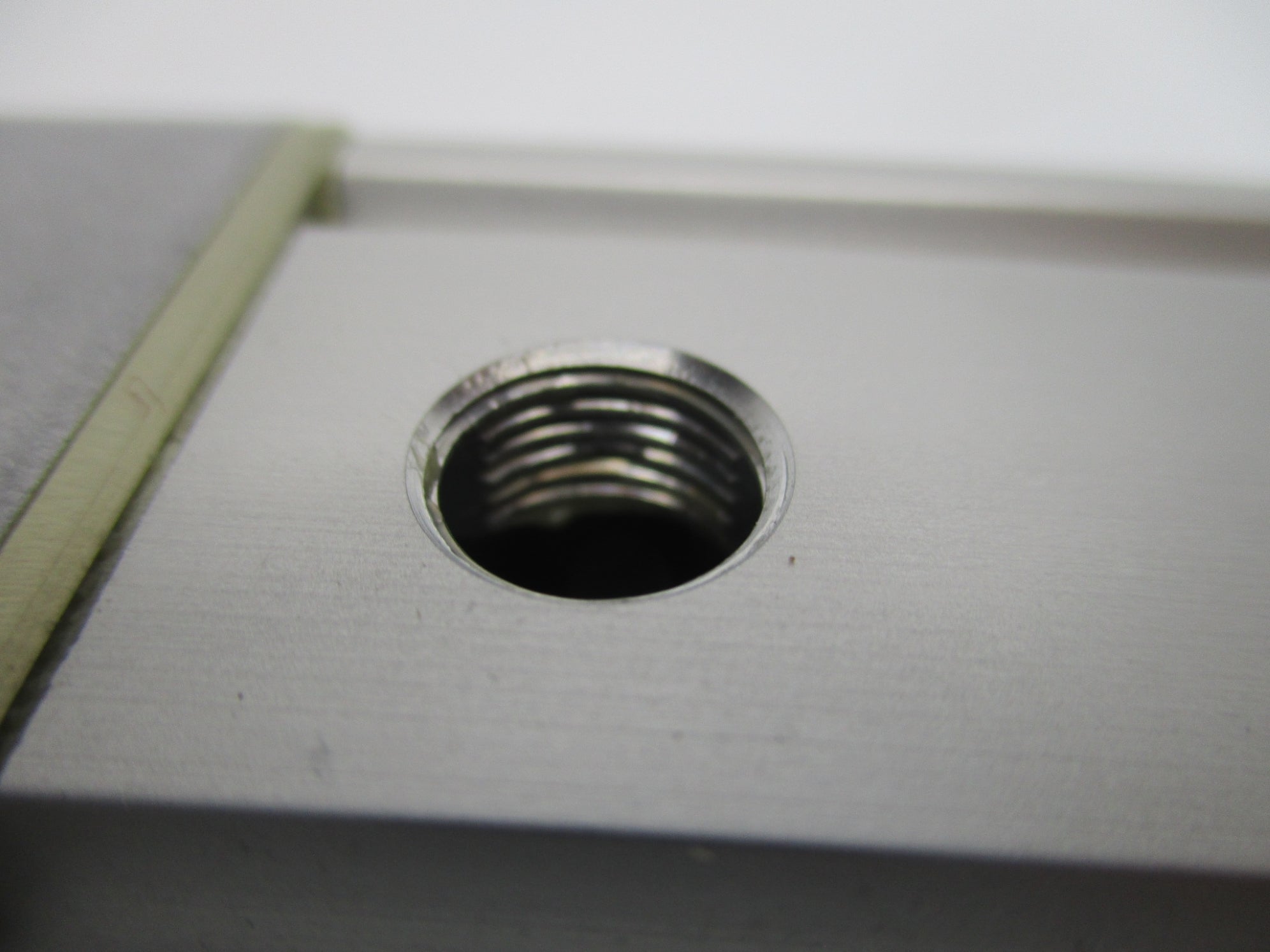 FESTO DNCE-32-180-BS-"3"P-Q-P5-R3-FG 555488 UNMP