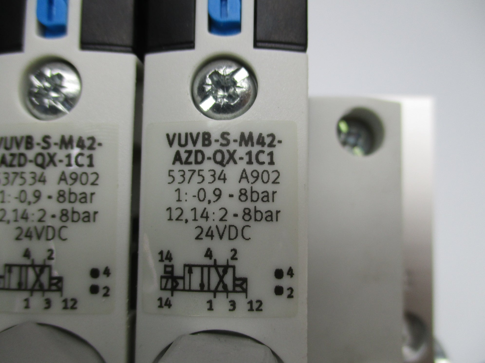 FESTO VUVB-S-B42-ZD-QX-1C1 537535 .9-8BAR 24VDC (AS PICTURED) NSNP