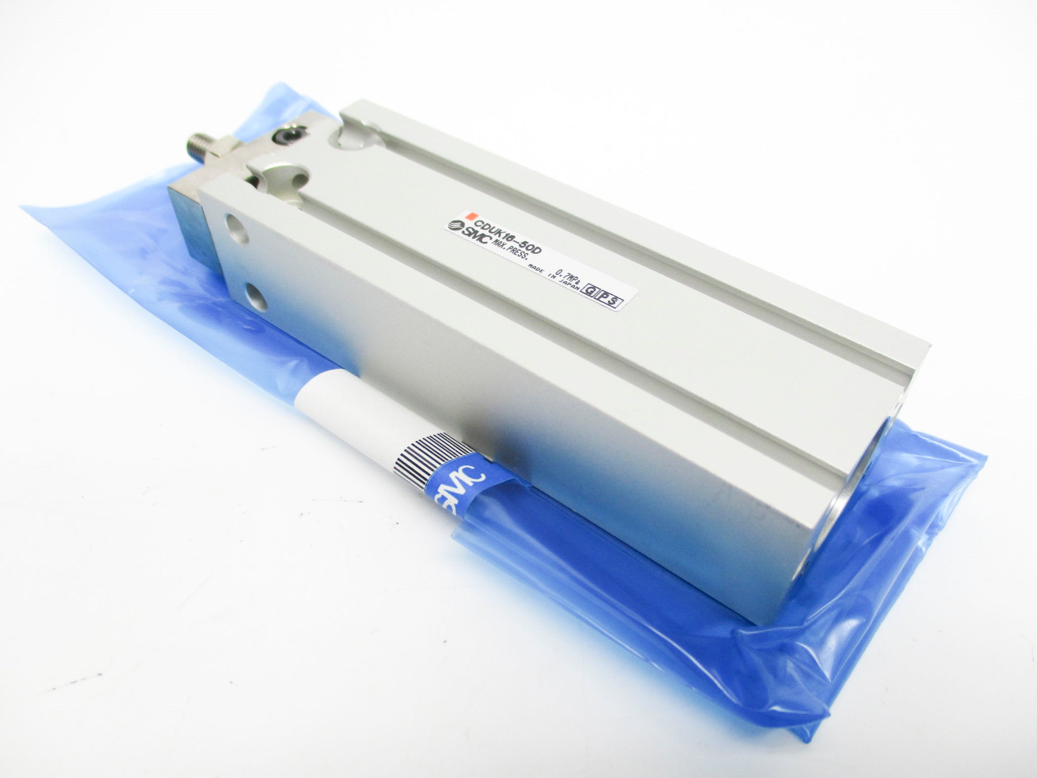 SMC CDUK16-50D .7MPA NSNP