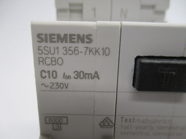 SIEMENS 5SU1356-7KK10 10A 230V NSMP