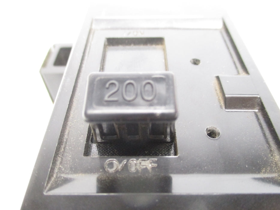 SQUARE D QOM2200VH 200A 240V (AS PICTURED) NSNP
