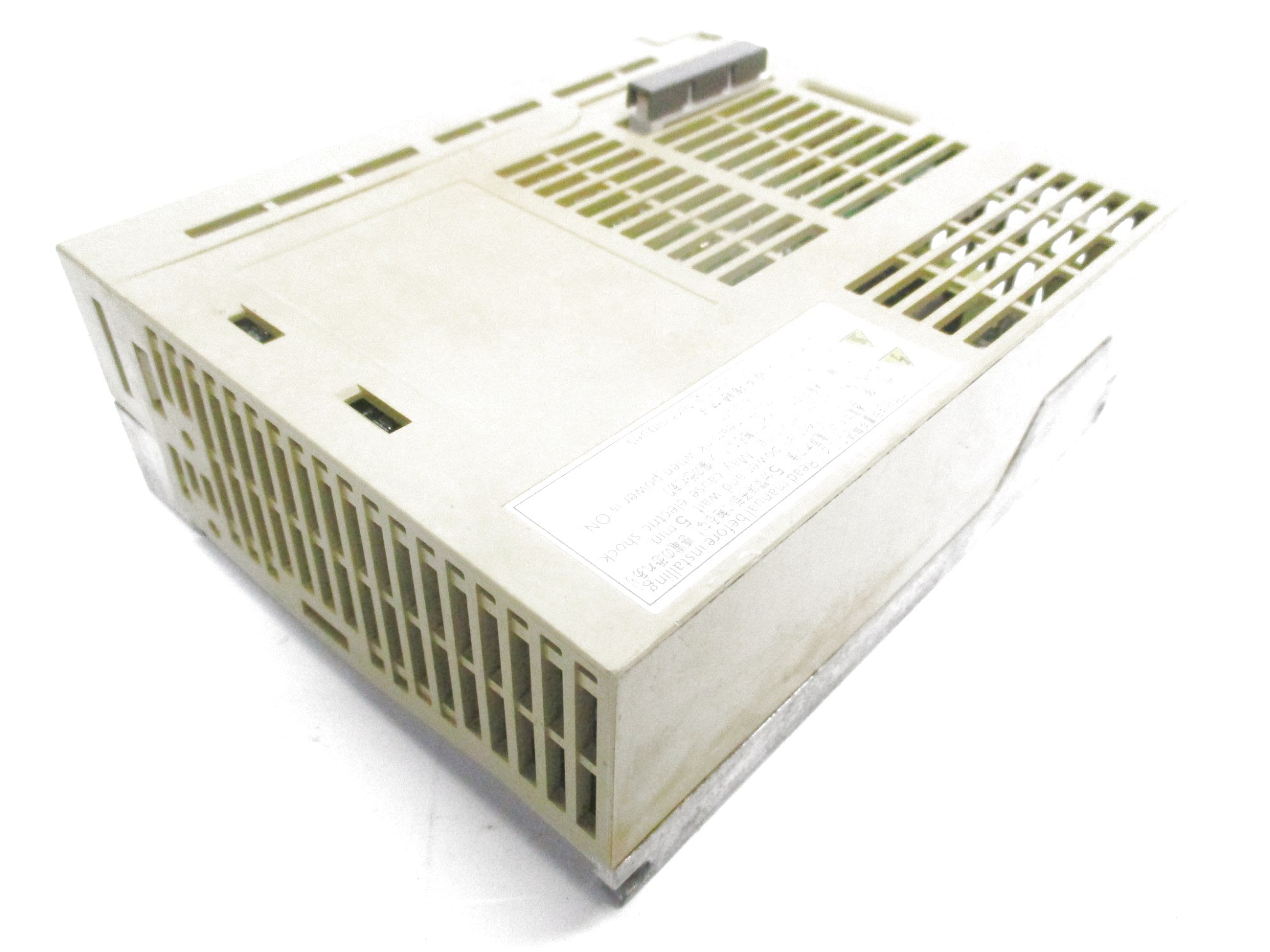 YASKAWA SGDH-02AE UNMP