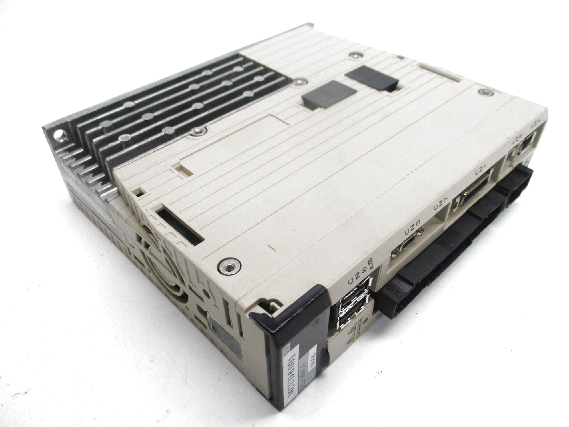 YASKAWA SGDV-1R6A11AY404AC UNMP