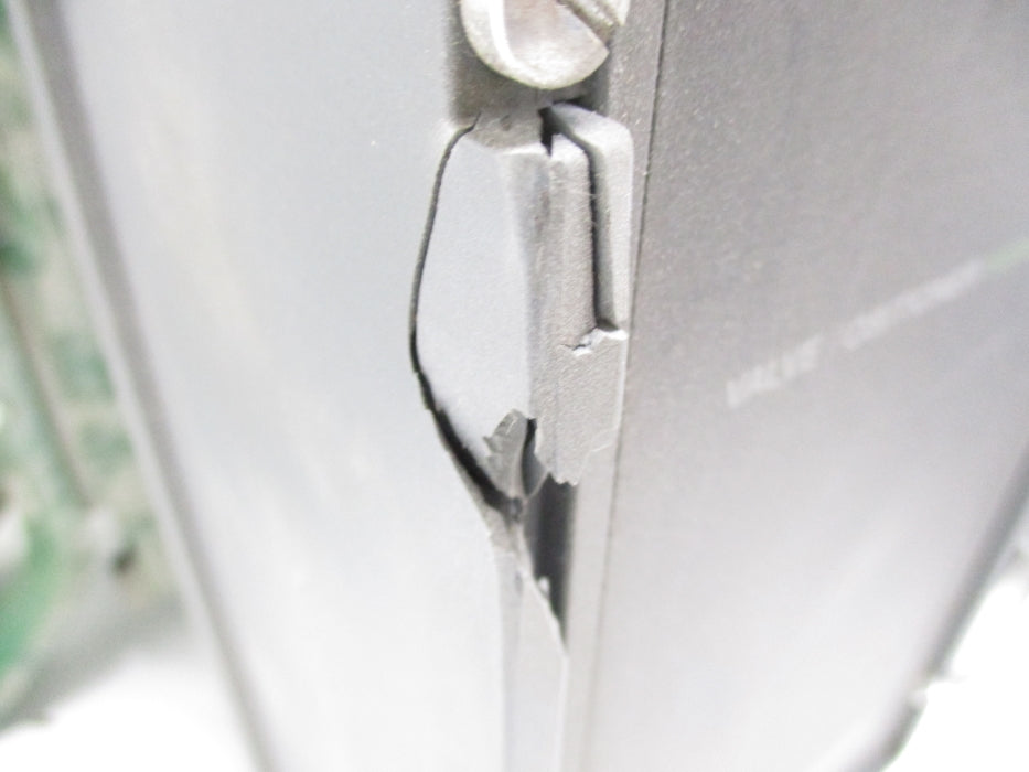 FISHER V-200-1052-3620J 0-18PSI (AS PICTURED) NSNP