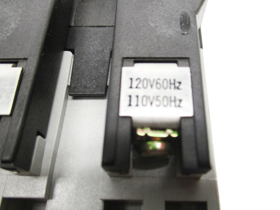 SQUARE D 8501XO40V02 SER. A 110V/50HZ-120V/60HZ NUPI