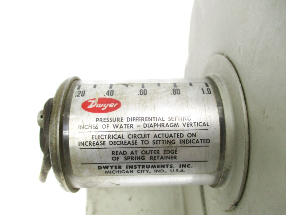 DWYER 1638-1 480VAC 15A 25PSI UNMP