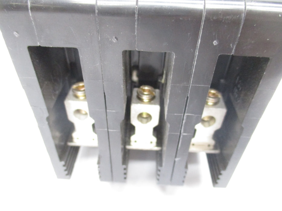 SQUARE D EDB34020 20A 277V NUPI