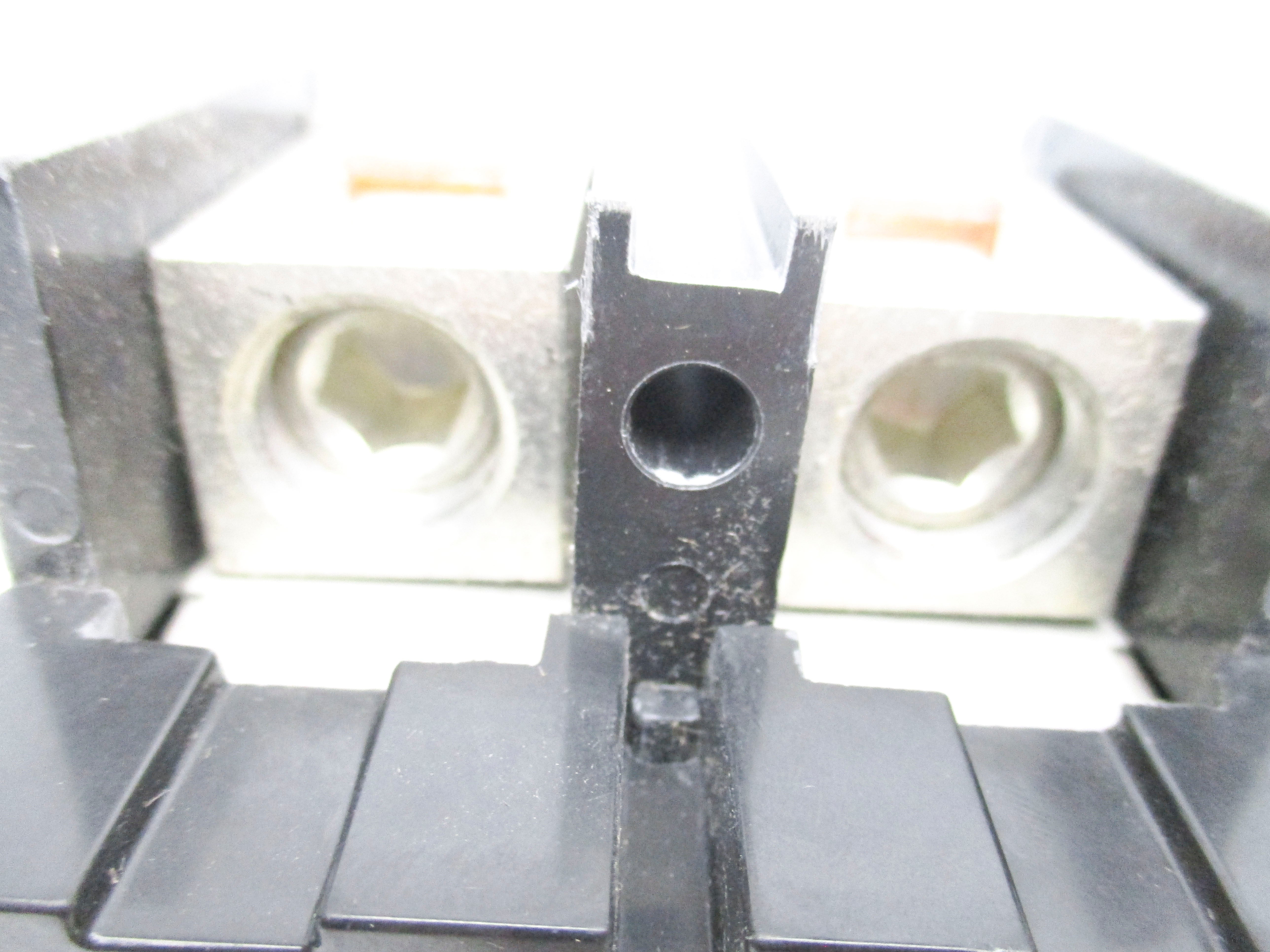SQUARE D QGL22200 200A 240V NSNP