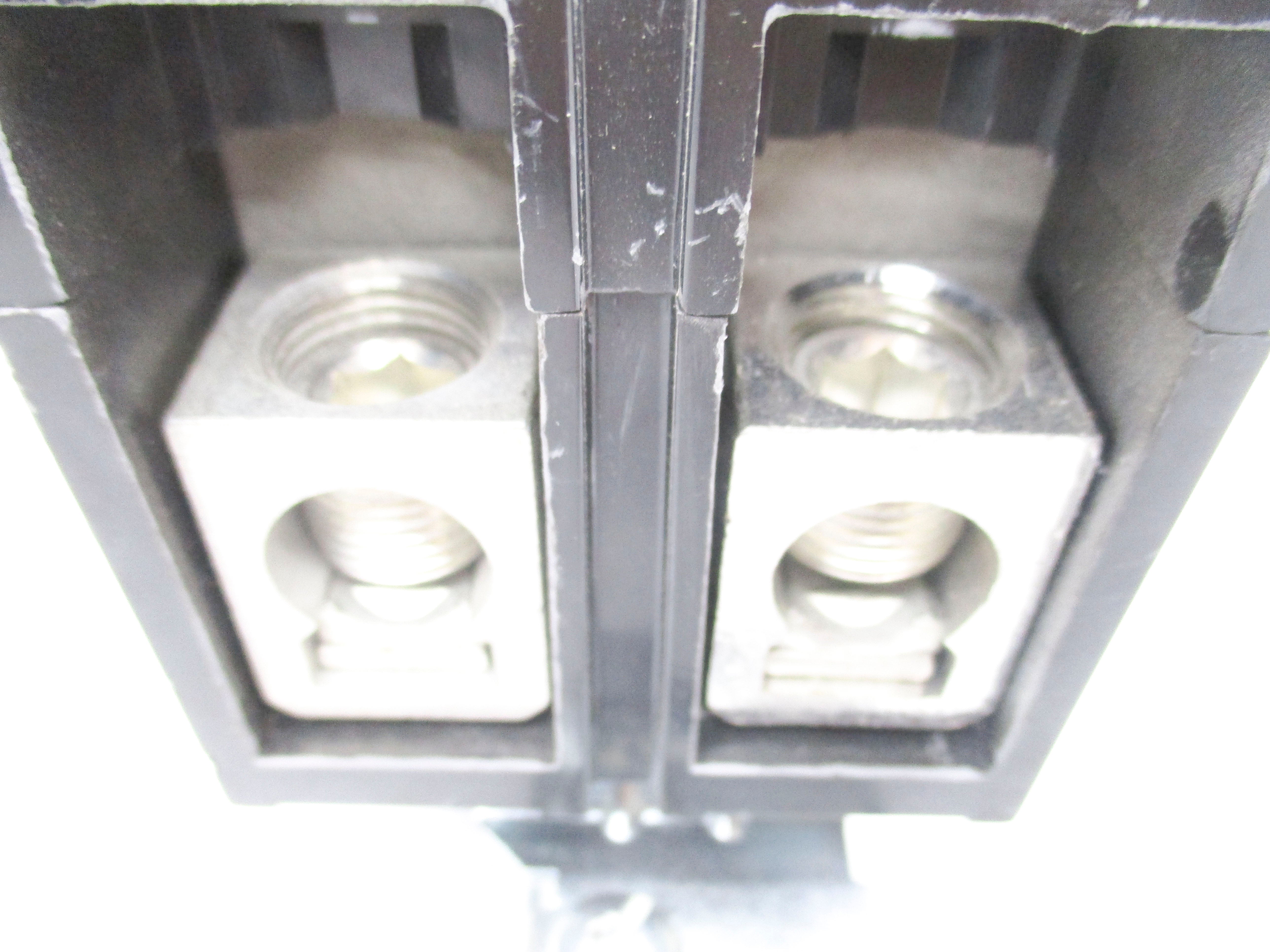 SQUARE D QGA222252 225A 240V (AS PICTURED) NSNP