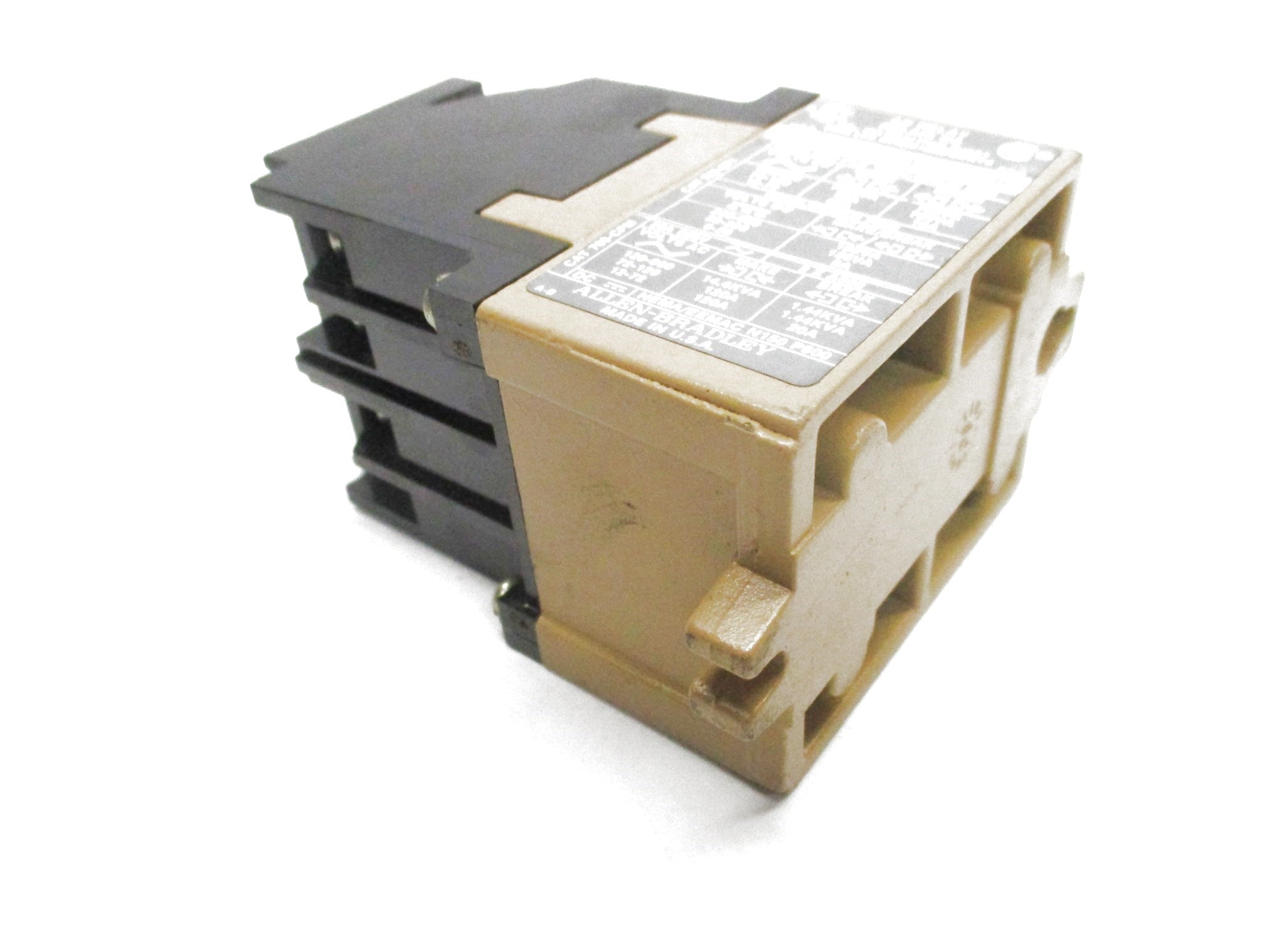 ALLEN BRADLEY 700-P400A2 SER.B 10A 230-240V UNMP (AS PICTURED)