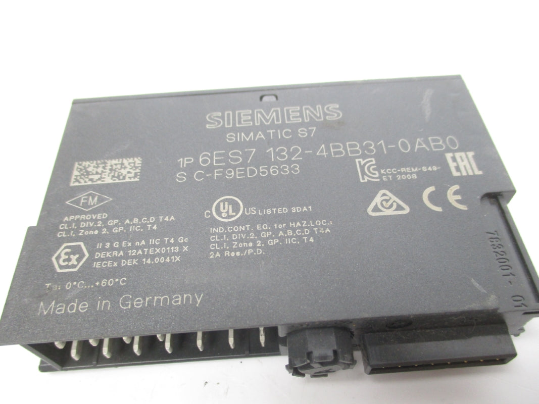 SIEMENS 6ES7132-4BB31-0AB0 24VDC 2A UNMP