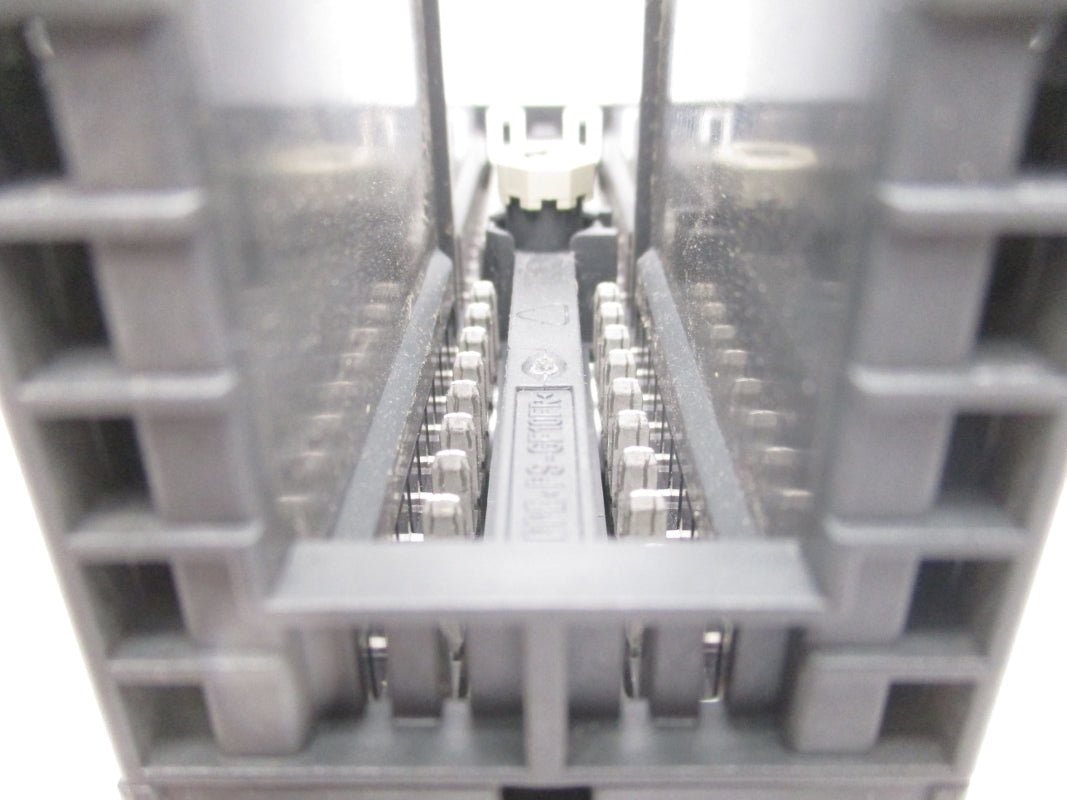 SIEMENS 6ES7331-1KF02-0AB0 (NO TERMINAL) UNMP
